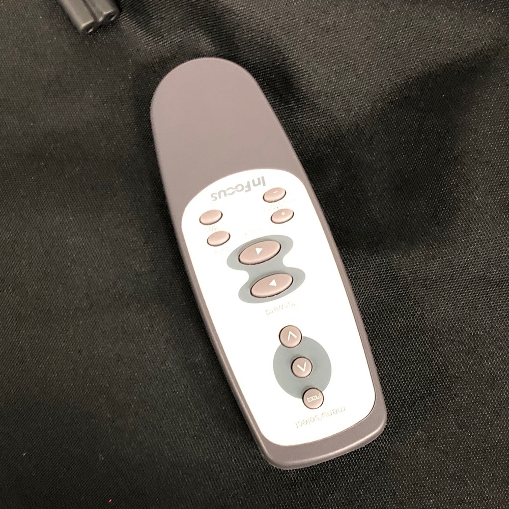 InFocus Model LP130 Projector - Picture 3 of 11